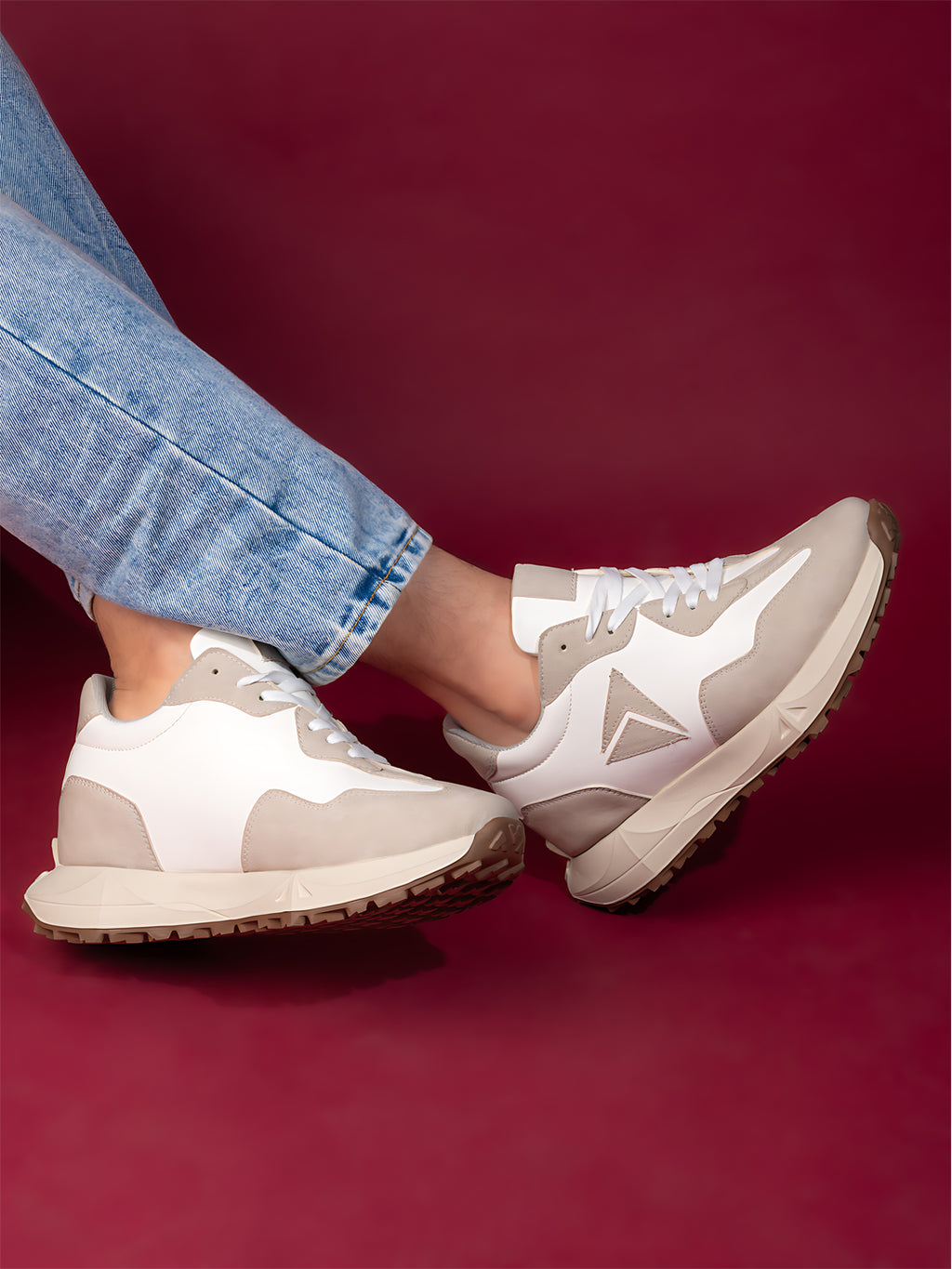 Orren Elevator Sneakers – Beige & White