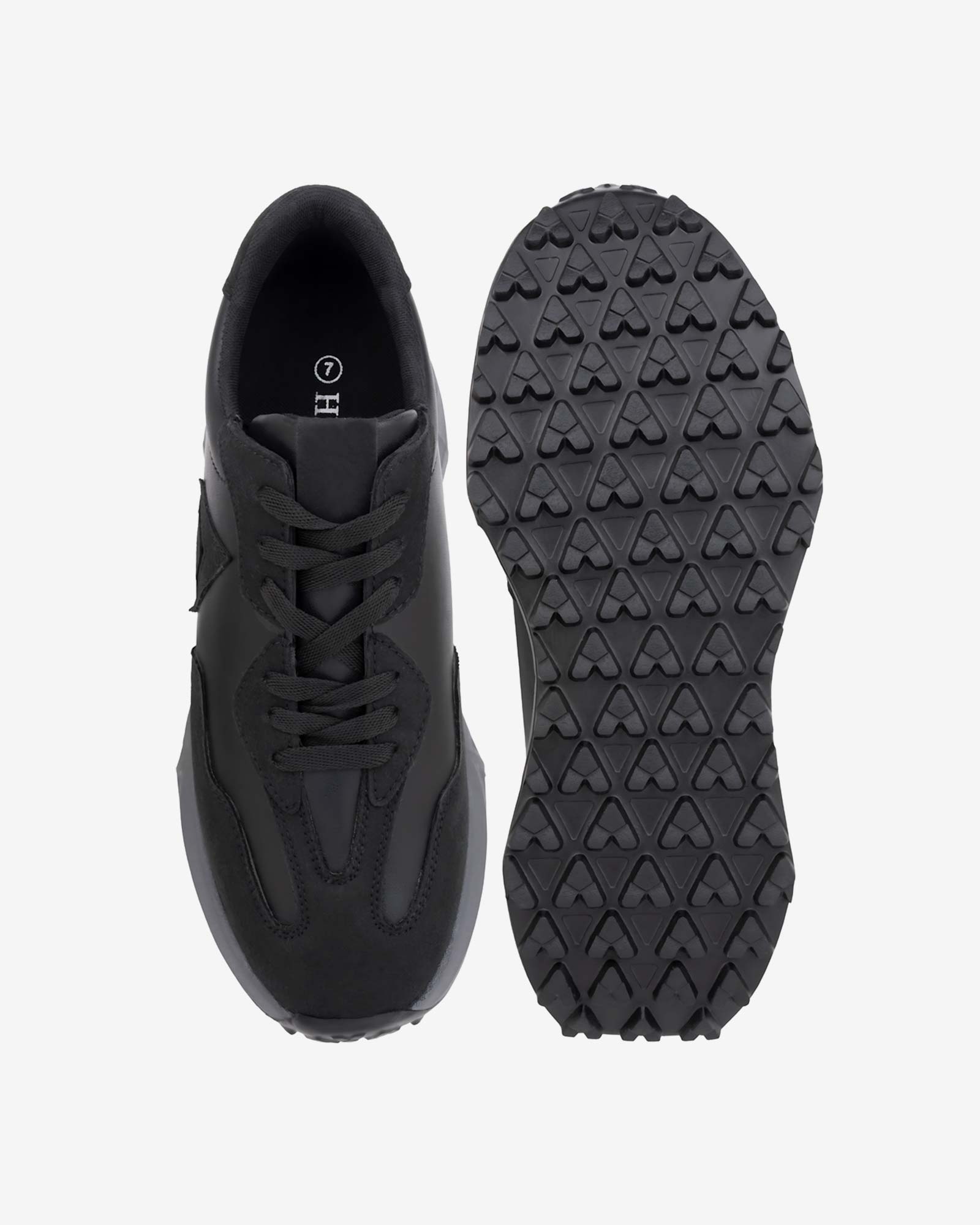 Top and sole view of Hitoes Orren black height increasing sneakers with 3 inches hidden insole lift