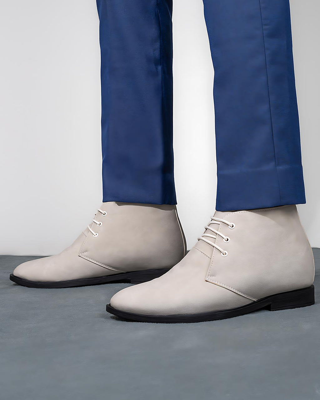 Vinturo Chukka Height Increasing Boots - Beige