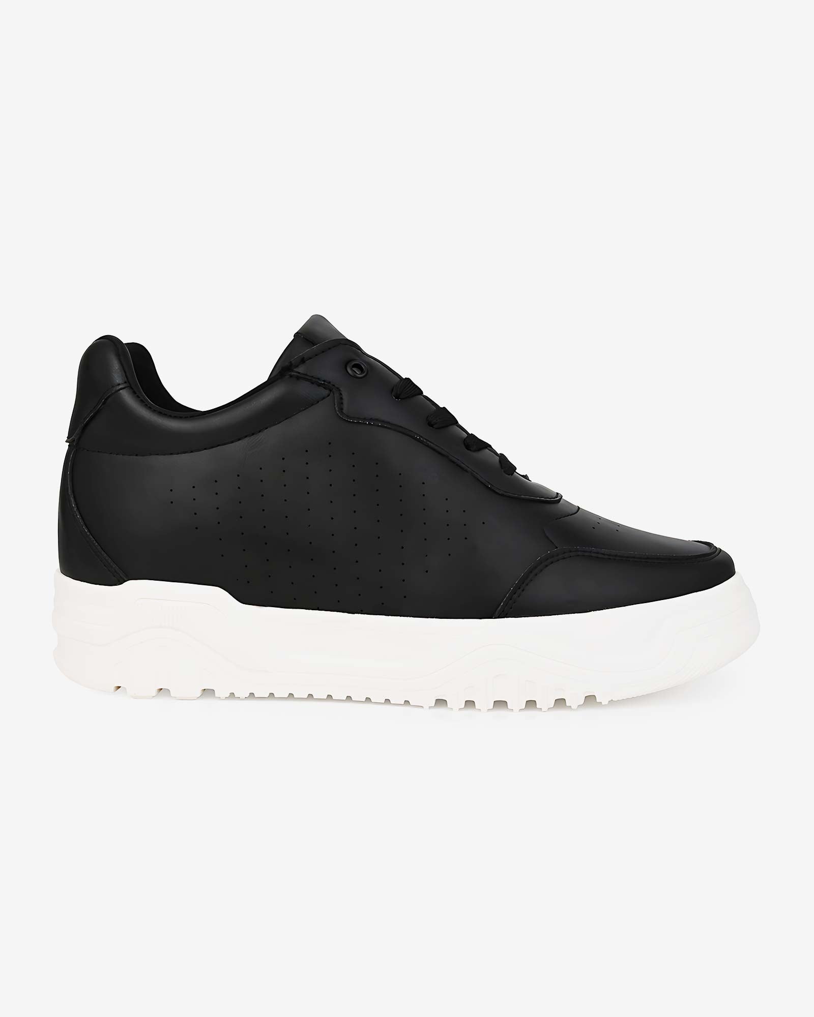 Zyft Classic – Clean Black Height Increasing Sneakers | Hitoes