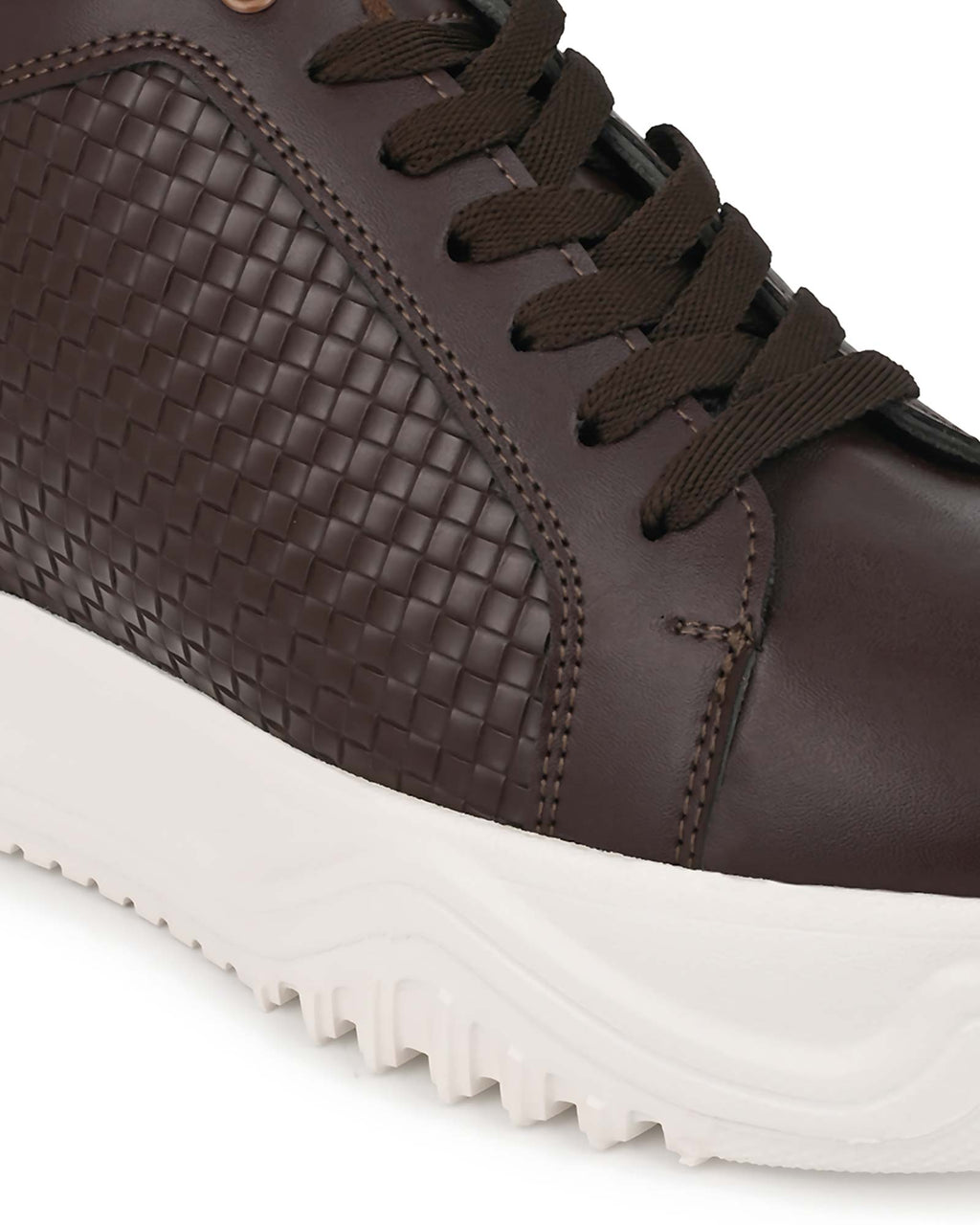 Close-up front view of Hitoes Zyft Matrix brown elevator sneakers with built-in height boost