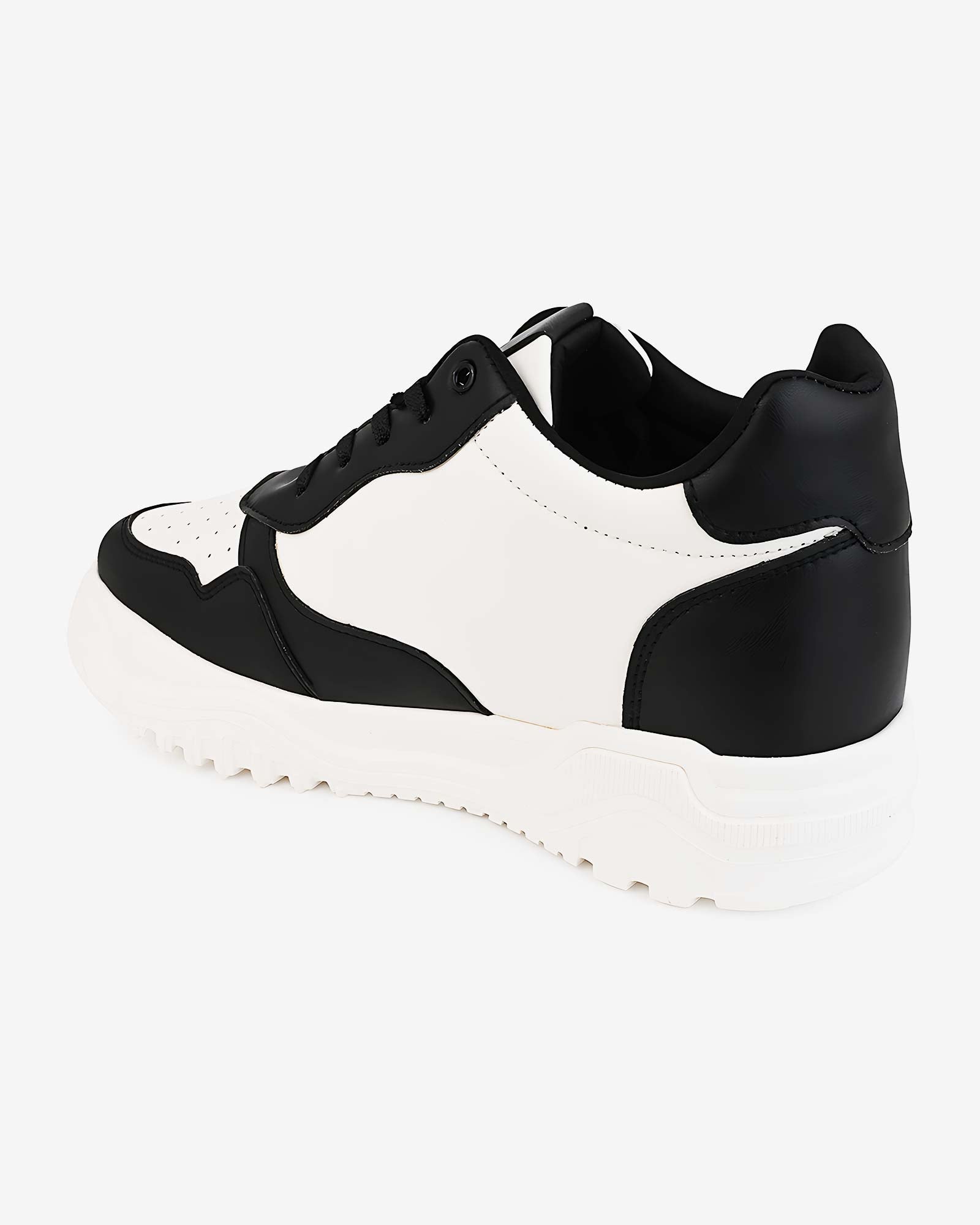 Zyft Vibes Elevator Sneakers – Black & White