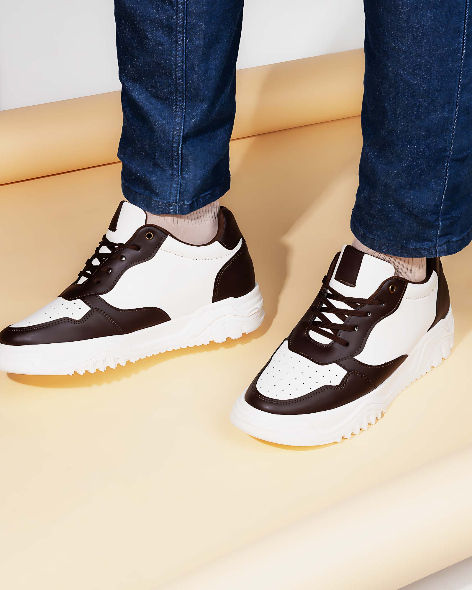 Zyft Vibes Elevator Sneakers – Brown & White